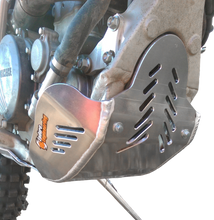 Load image into Gallery viewer, Enduro Engineering Yamaha skidplate for off-road bikes, durable guards and braces protecting the engine and frame.