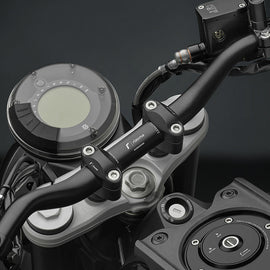 RIZOMA black tapered handlebar with diameter 22-29mm, 55mm height, and 740mm width, designed for motorcycles.