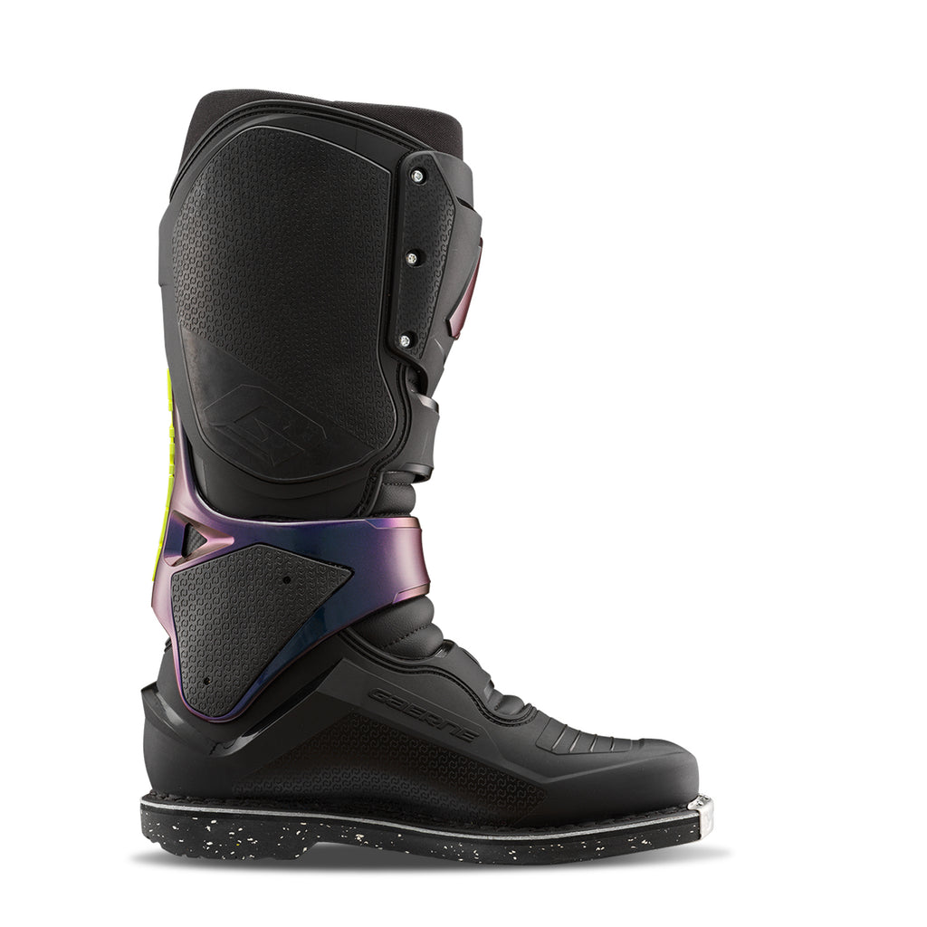 Sg22 Boots Chameleon Sz 8