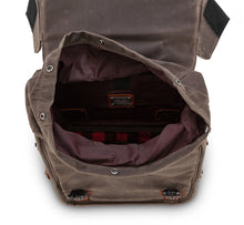 Charger l'image dans la galerie, Throwover Saddlebag Dark Oak