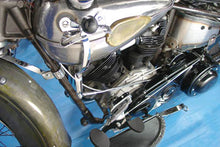 Charger l'image dans la galerie, Chrome Tank Hand Shifter Control Kit