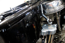 Charger l'image dans la galerie, Oil Filter Canister Bracket