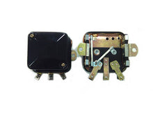 Charger l'image dans la galerie, Black 6 Volt Mechanical Regulator