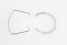 Charger l'image dans la galerie, Distributor Retaining Ring and Clip Kit
