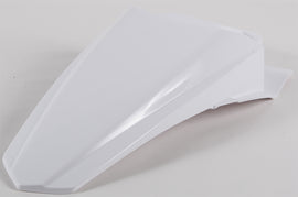 Acerbis white rear fender for motorcycles, showcasing its durable plastic design and fitting details for off-road or dirt bikes.
