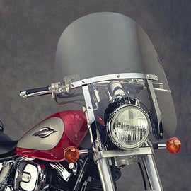National Cycle Dakota 4.5 motorcycle windshield with clear acrylic, measuring 17.25x23 inches, designed for optimal wind protection