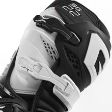 Load image into Gallery viewer, Sg22 Boots Black/White Sz 10
