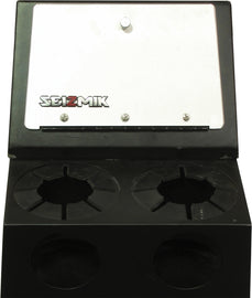 SEIZMIK Versashield Ranger full-size case with durable black exterior and zipper closure, designed for versatile storage.