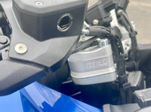 Load image into Gallery viewer, Handlebar Risers Silver Bmw