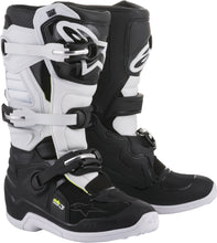 Load image into Gallery viewer, Alpine Star Tech 3 Stella motorcycle boots in black and white, size 7, featuring protective design and durable construction.