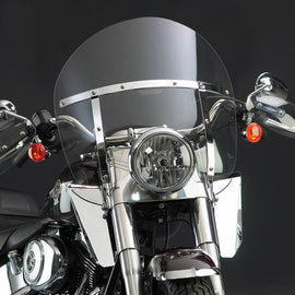 National Cycle Switchblade chopped clear windscreen for Softail motorcycles, providing wind protection and style.