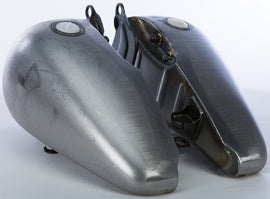 HardDrive Flatside 5-gallon gas tank body with screw type connection, designed for Evo St models, durable and reliable.