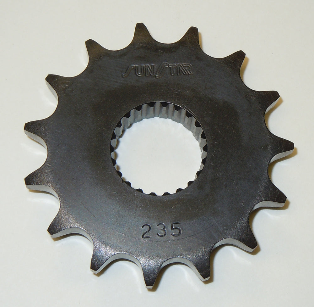 Sunstar front CS sprocket 15T for Yamaha off-road bikes, 428 chain compatibility, durable motorcycle sprocket in metallic finish.