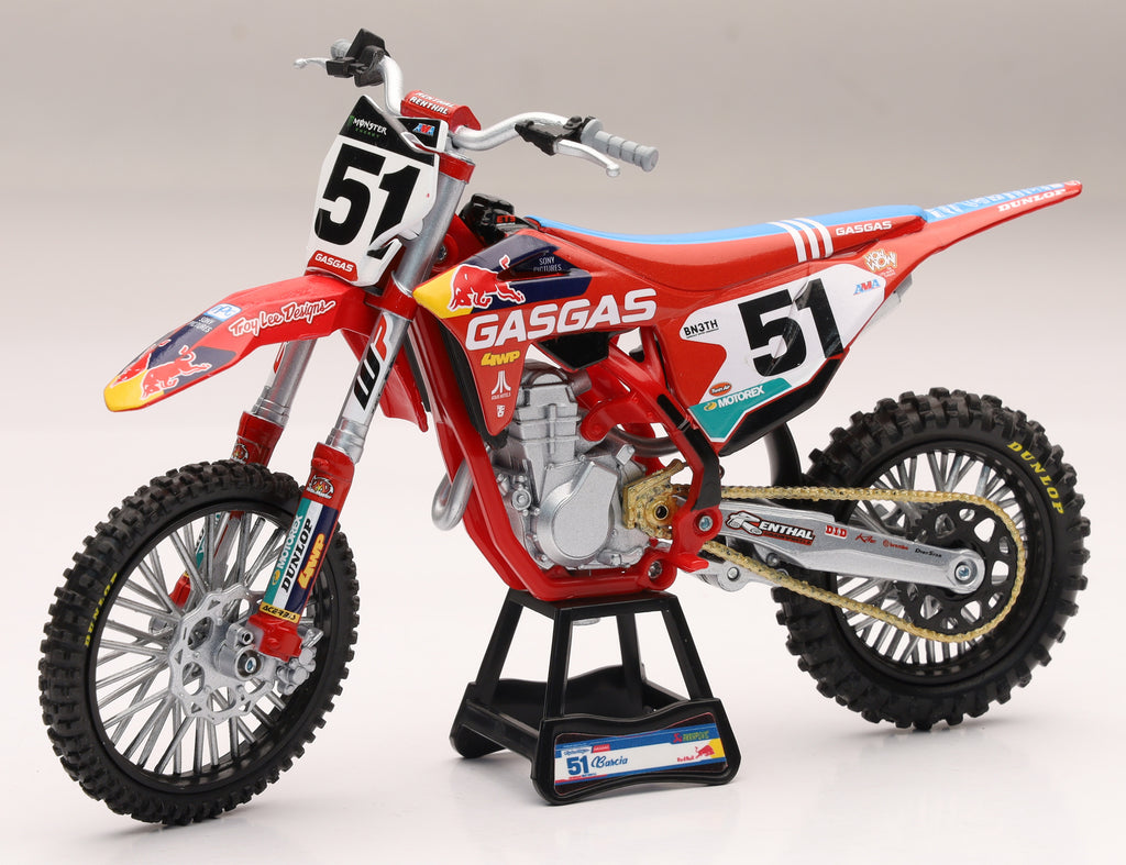 Detailed view of New Ray Toys 1:12 scale Red Bull Gas Gas Mc450 Barcia #51 motorcycle accessories.