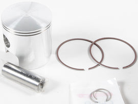Wiseco Formula S/Deluxe S piston kit with M06300 model, featuring high-performance piston components for motorcycle engines.
