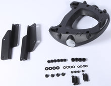 Charger l'image dans la galerie, GIVI top case hardware mount and brackets for motorcycle top cases, shown with mounting components and brackets.