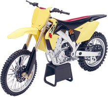 Load image into Gallery viewer, Yellow Suzuki RMZ4540 race bike replica toy by New Ray Toys, detailed 1:12 scale motorcycle accessory for collectors.