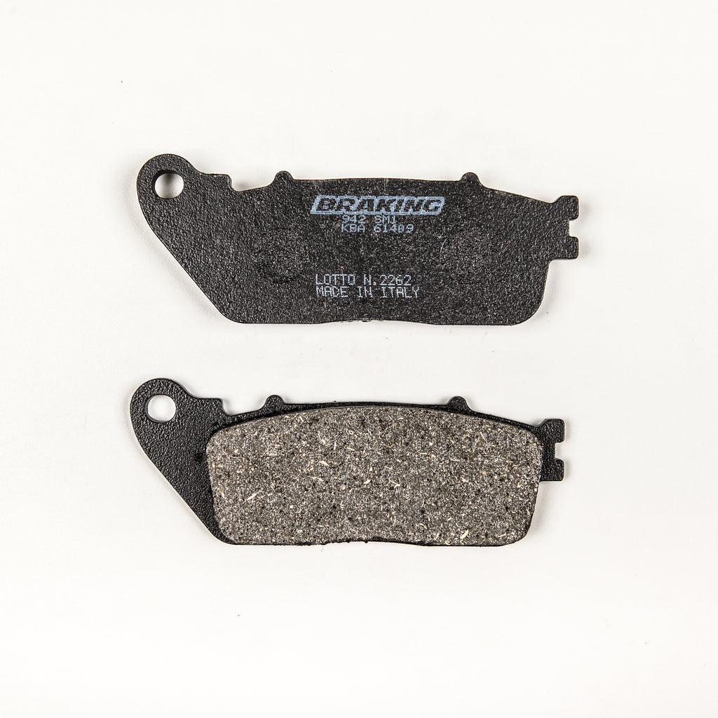 Semi-metallic braking brake pad set by Braking, showing detailed brake pads designed for effective vehicle stopping power.