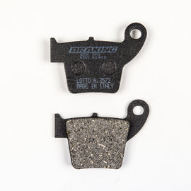 Semi-metallic braking brake pad set by Braking, showing detailed view of the durable brake pads for vehicle stopping power.