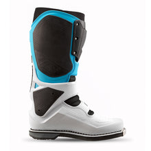 Load image into Gallery viewer, Sg22 Boots Le White/Black/Light Blue 09
