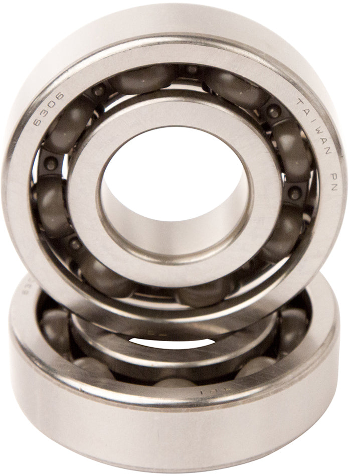 Hot Rods engine crank bearing and seal kit with metal bearings and seals, designed for complete engine rebuilds.