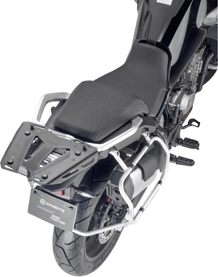GIVI black top case hardware for Monokey/Monolock motorcycle top cases, compatible with CF Moto models, shown in a detailed view.