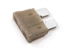 Load image into Gallery viewer, Grote ATC fuse 7.5A, 5-pack, electrical fuse for automotive and electronic applications, shown in a close-up image.
