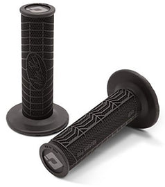 Black Motion Pro Dirt Control II grip for dirt bikes, featuring ergonomic design and textured surface for enhanced grip and control.