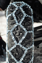 Load image into Gallery viewer, Sedona Diamond V-Bar Snow Chains for 32-inch tires, compatible with 10-14 and 10-15 wheel sizes, designed for tire traction.