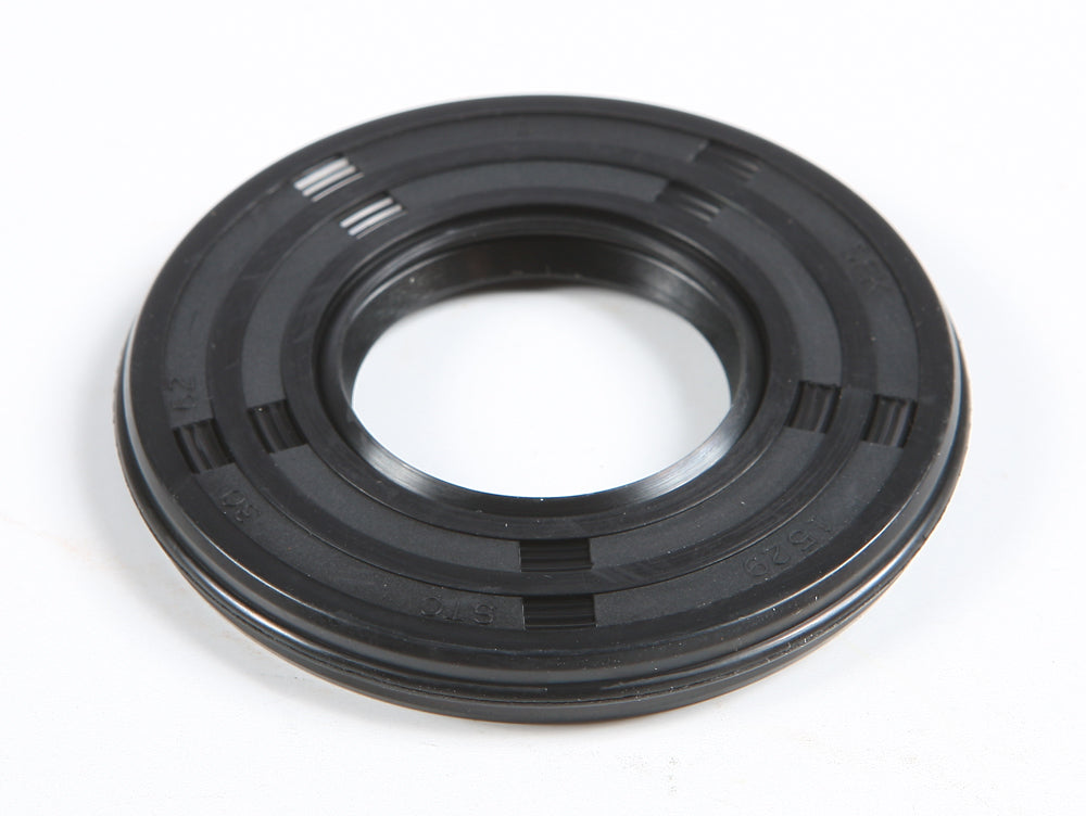 SP1 Oil Seal 30x62/63.7x7 gasket for machinery, showing the black rubber seal with metal core details.