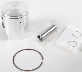 Wiseco Pro-Lite piston kit with 48.00mm bore and +0.50mm for Suzuki 645P2, includes piston and components for engine rebuild.